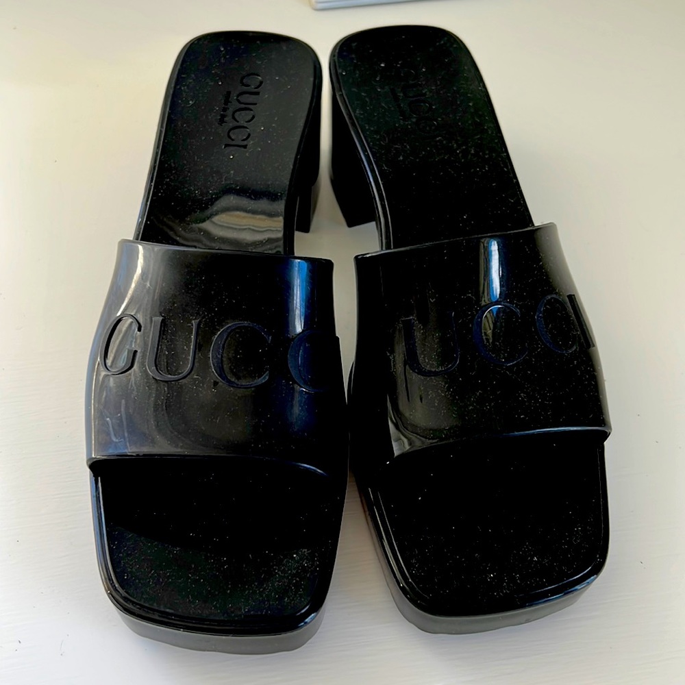 Womens sandals